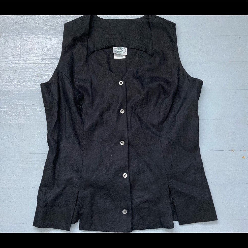 Laura Ashley 100% linen sweetheart neckline top